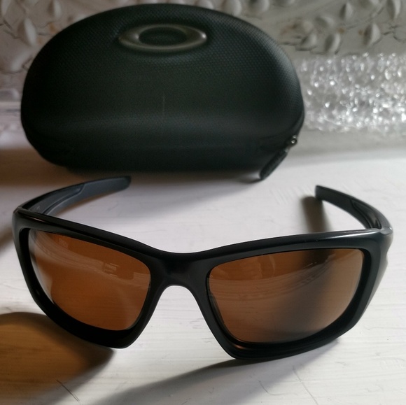 Oakley Other - Oakley Valve Sunglasses
